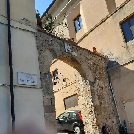 Casina Del Castello * 카스텔누오보 델라 미세리코르디아