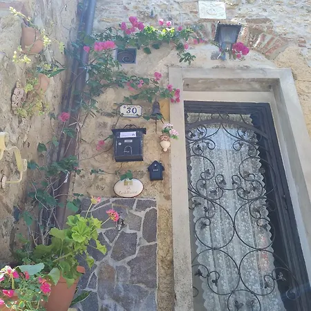 Casina Del Castello * 카스텔누오보 델라 미세리코르디아